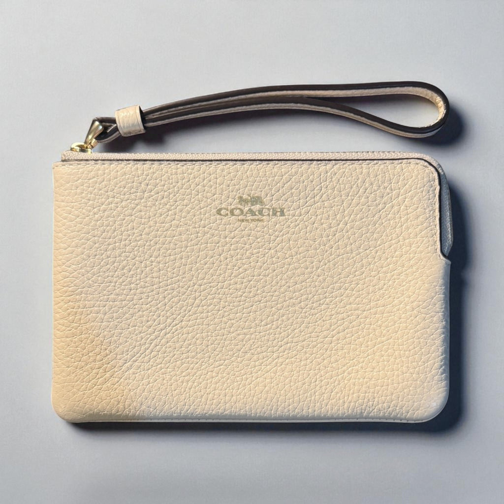 Coach Corner Zip